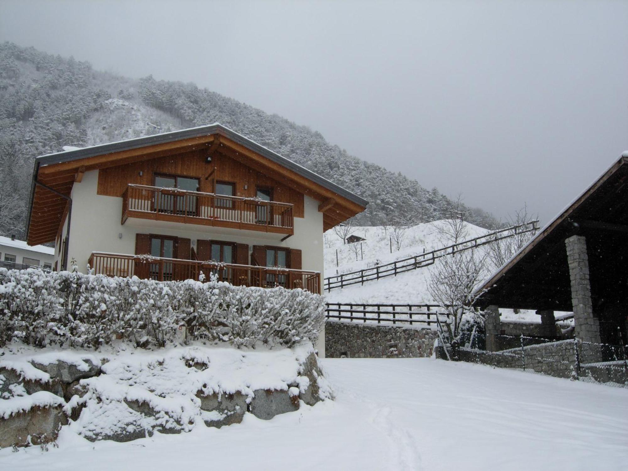 B&B Ledro Affittacamere Mezzolago Kültér fotó