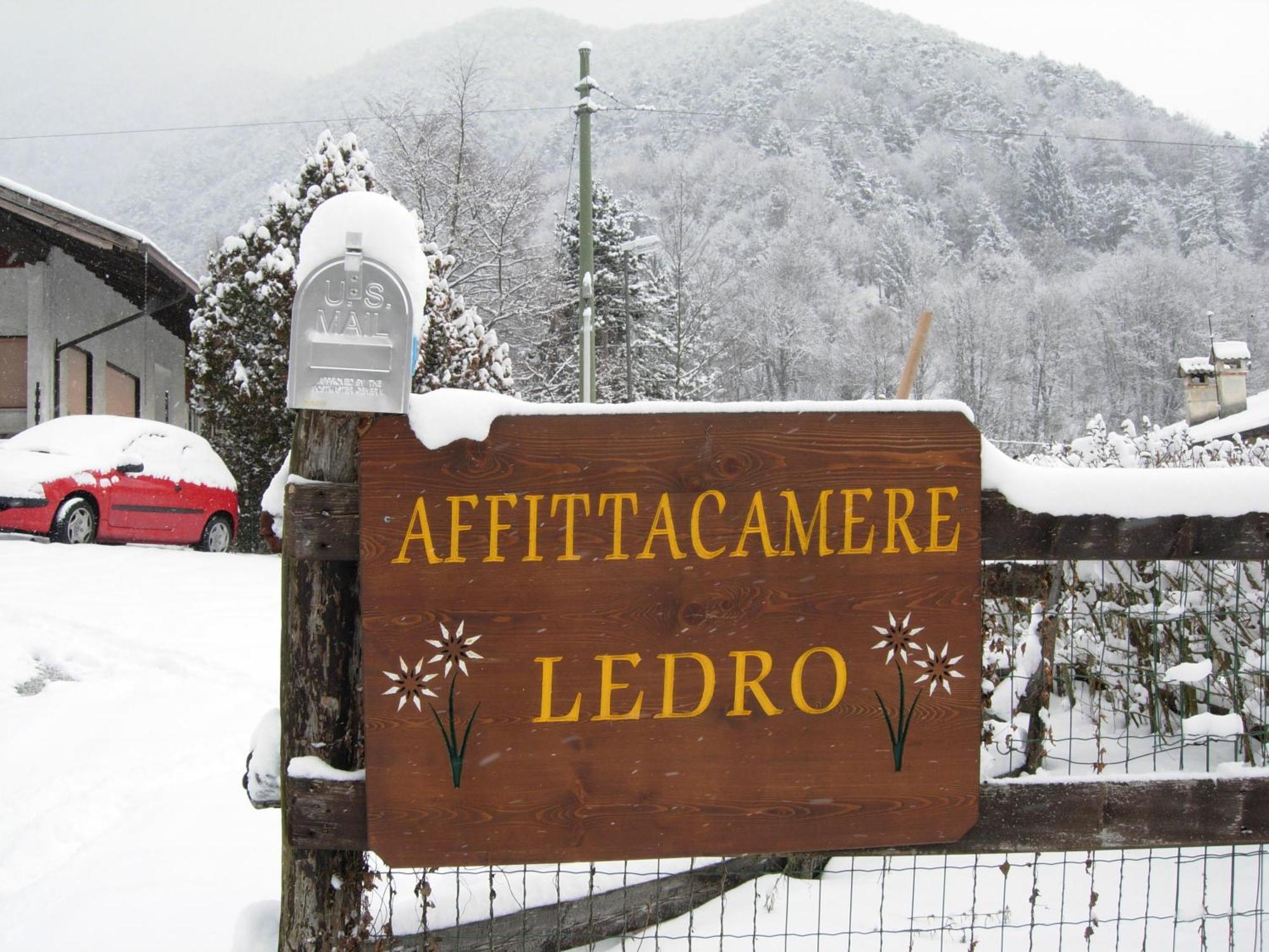 B&B Ledro Affittacamere Mezzolago Kültér fotó