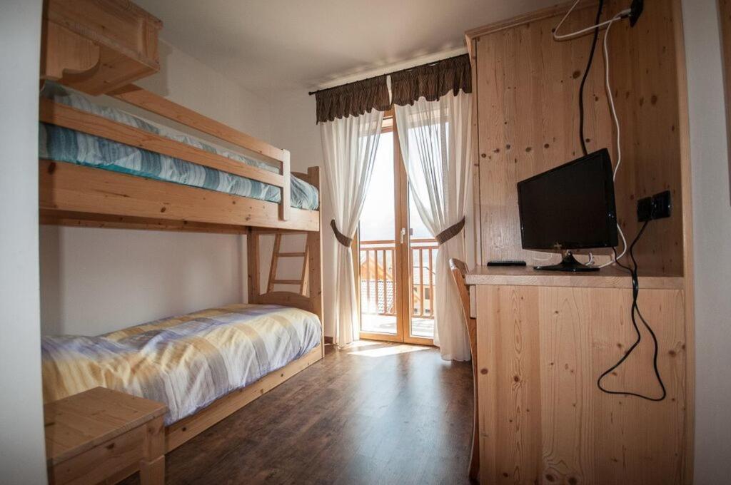B&B Ledro Affittacamere Mezzolago Szoba fotó
