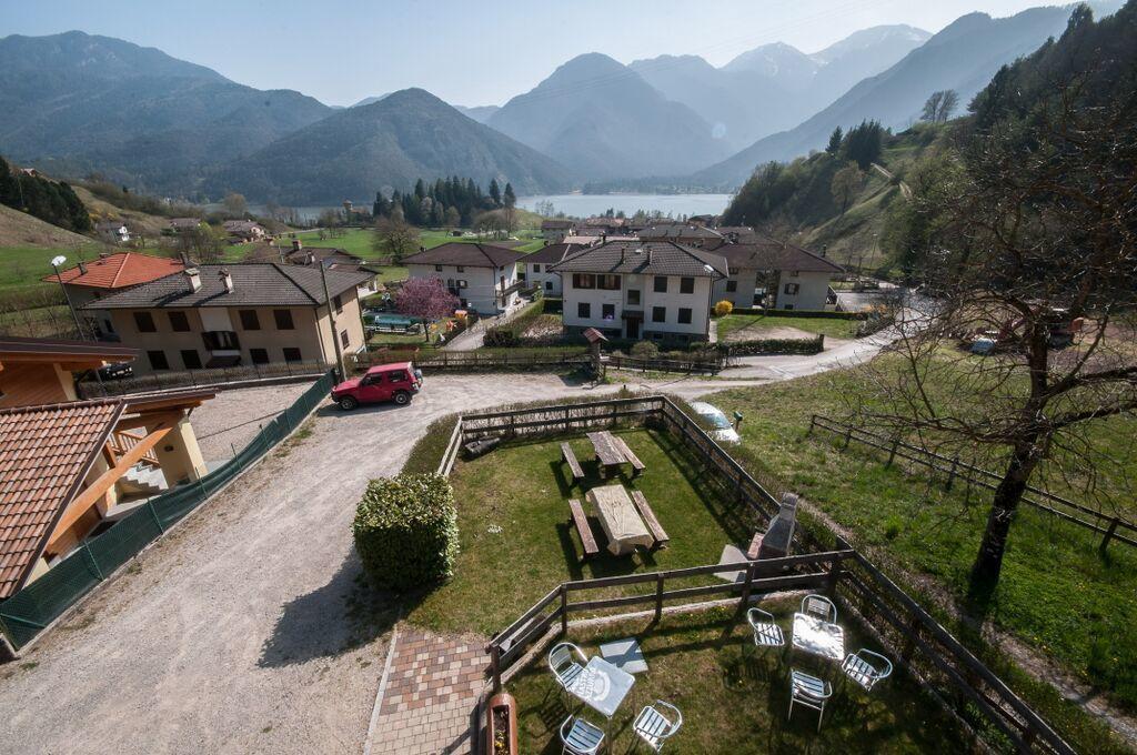 B&B Ledro Affittacamere Mezzolago Kültér fotó
